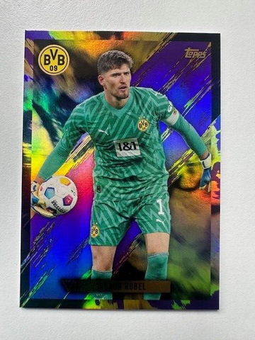 Topps Vernissage Borussia Dortmund 2023/24 Gregor Kobel Parallel Card 072/150