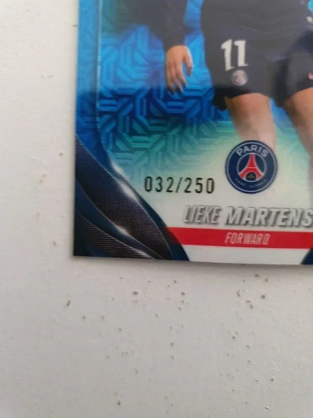 Topps Womens Chrome 2023-2024 Lieke Martens Paris Parallel 32/250 Card