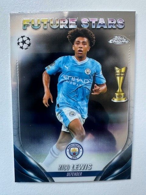 Topps Chrome UEFA 2023/24 Rico Lewis Future Stars Manchester City #105