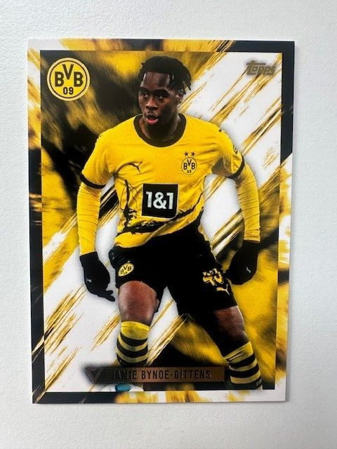 Topps Vernissage Borussia Dortmund 2023/24 Jamie Bynoe-Gittens Base Card - No.43