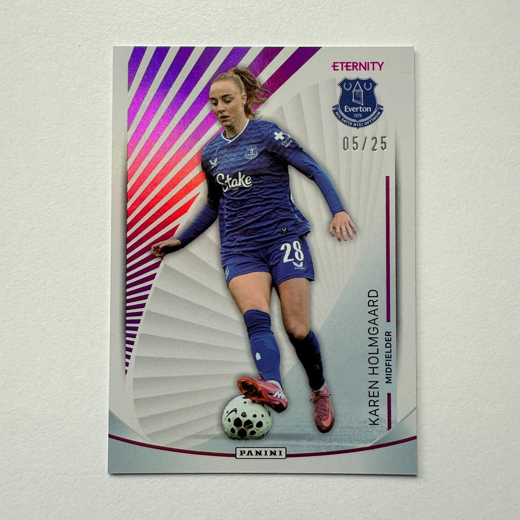 Panini Eternity WSL 25/26 Karen Holmgaard Base Magenta /25 Everton Card