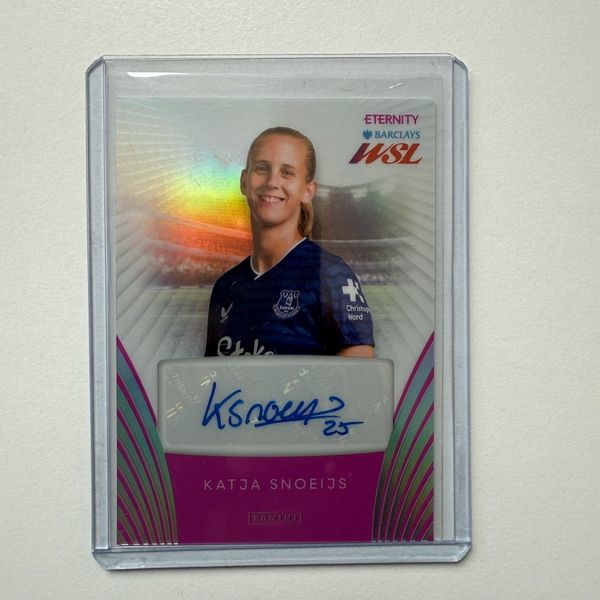 Panini Eternity WSL 25/26 Katja Snoeijs Auto /20 Everton Pink Football Card