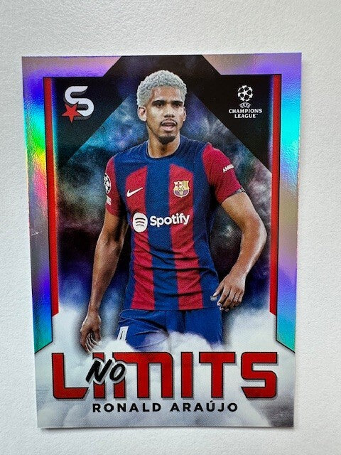 Topps Superstars 2024 23/24 Ronald Arujo Barcelona No Limits Trading Card